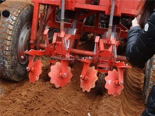 Van de de Plantersmachine van de Ridgings120hp Maniok het Zaad van de de Karbonadel14cm Tractor het Zaaien Machine