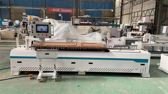 Aanpasbare CNC-deurmachine met Z-as 20 draaibankgeleider en 750W * 2/400W * 1 servomotoren